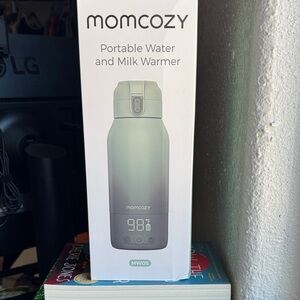 NEW IN BOX - Momcozy Portable Water and Milk Warmer